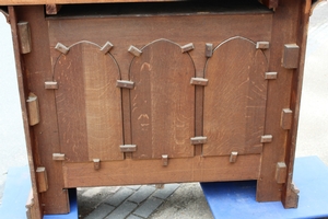 Altar style Gothic - style en wood oak, Belgium 19th century