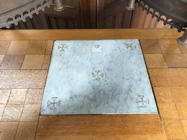 Altar style Gothic - style en wood oak, Belgium 19th century (anno 1900)