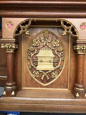 Altar style Gothic - style en Oak wood, Belgium 19th century ( anno 1870 )