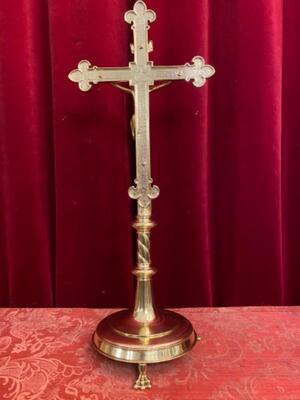 Altar - Cross style Gothic - Style en Brass / Bronze / Polished and Varnished, Belgium  19 th century