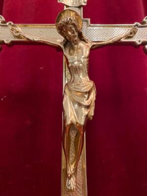 Altar - Cross style Gothic - Style en Brass / Bronze / Polished and Varnished, Belgium  19 th century