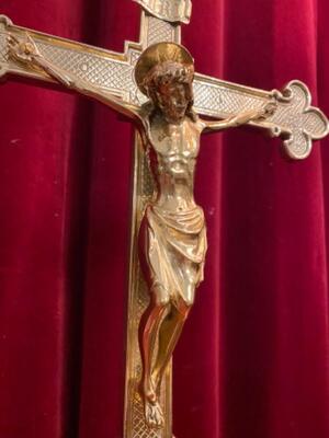 Altar - Cross style Gothic - Style en Brass / Bronze / Polished and Varnished, Belgium  19 th century