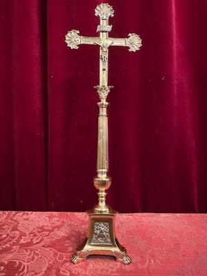 Altar - Cross style Gothic - Style en Bronze / Polished and Varnished, Belgium  19 th century ( Anno 1885 )