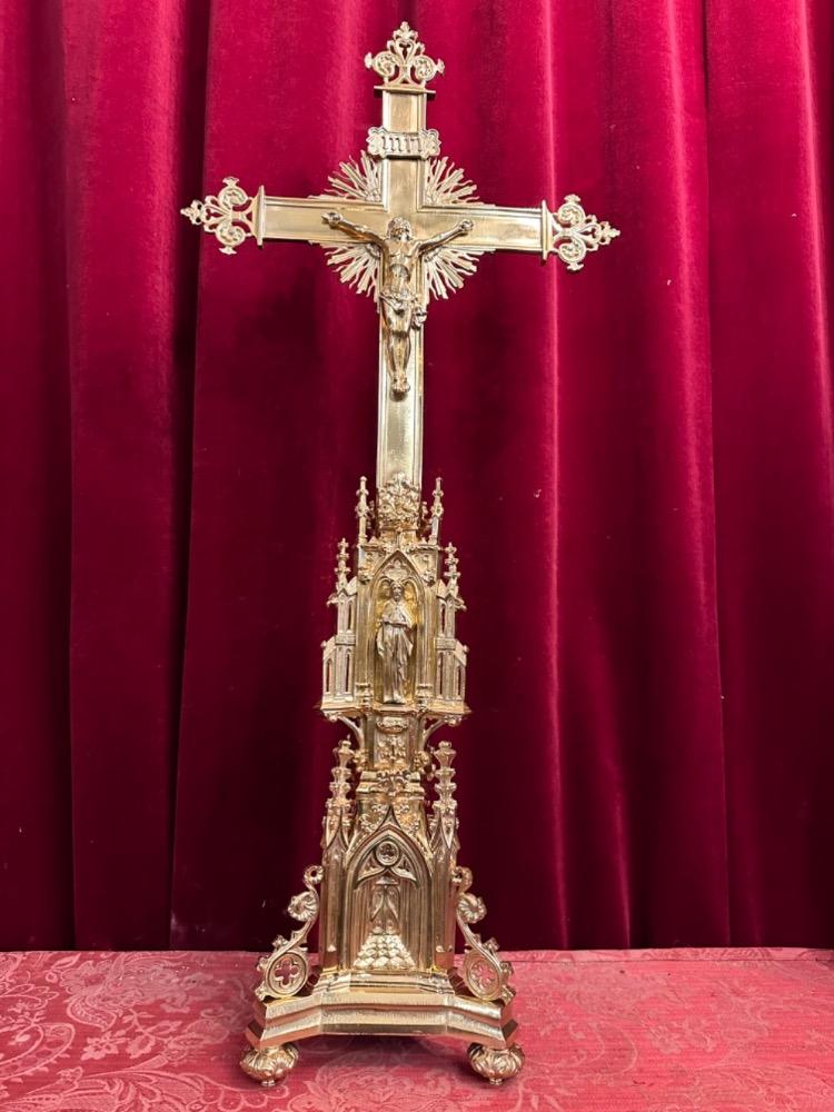 1 Gothic - Style Altar - Cross