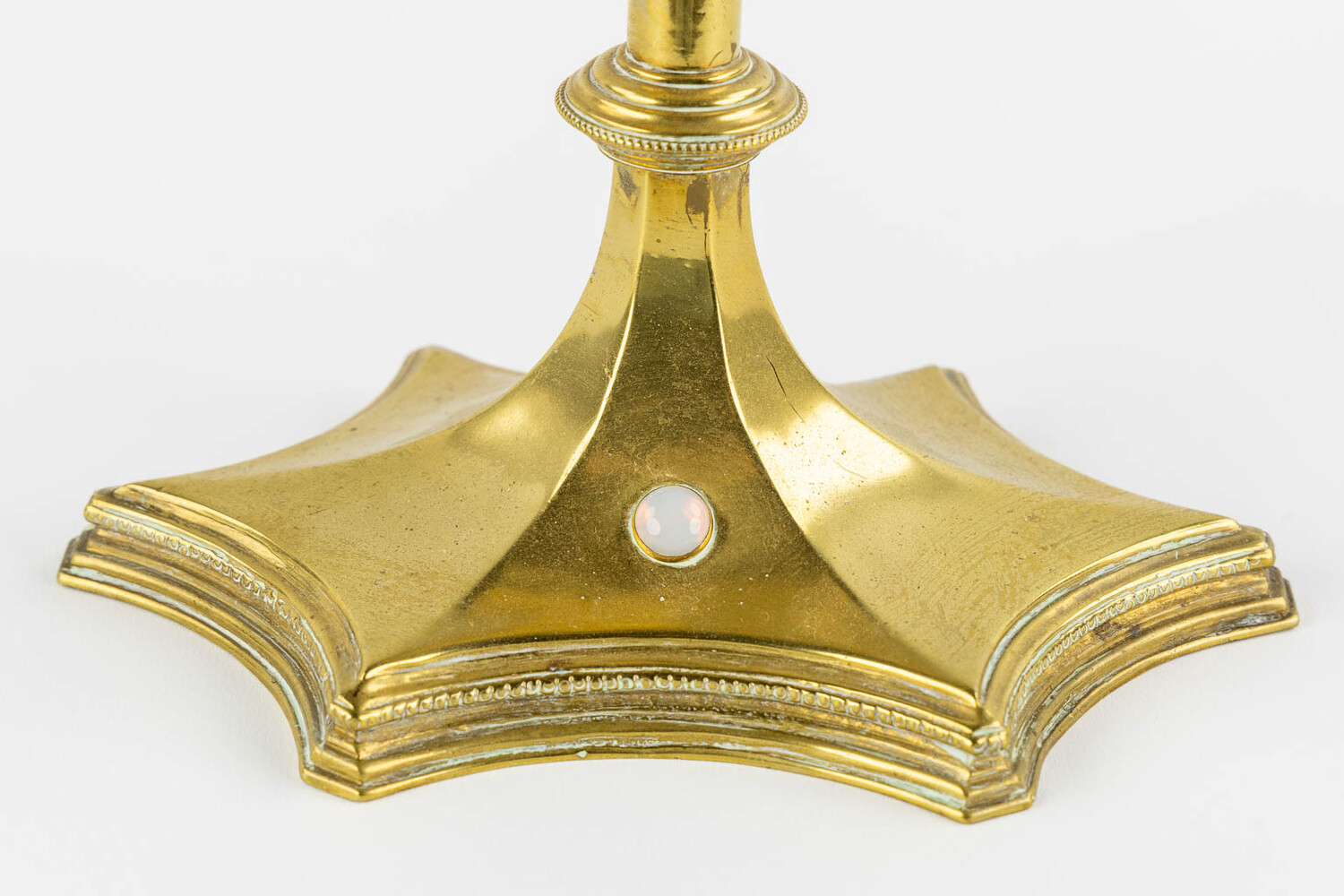 1 Gothic Style Altar Cross Fluminalis Church Interiors Recent