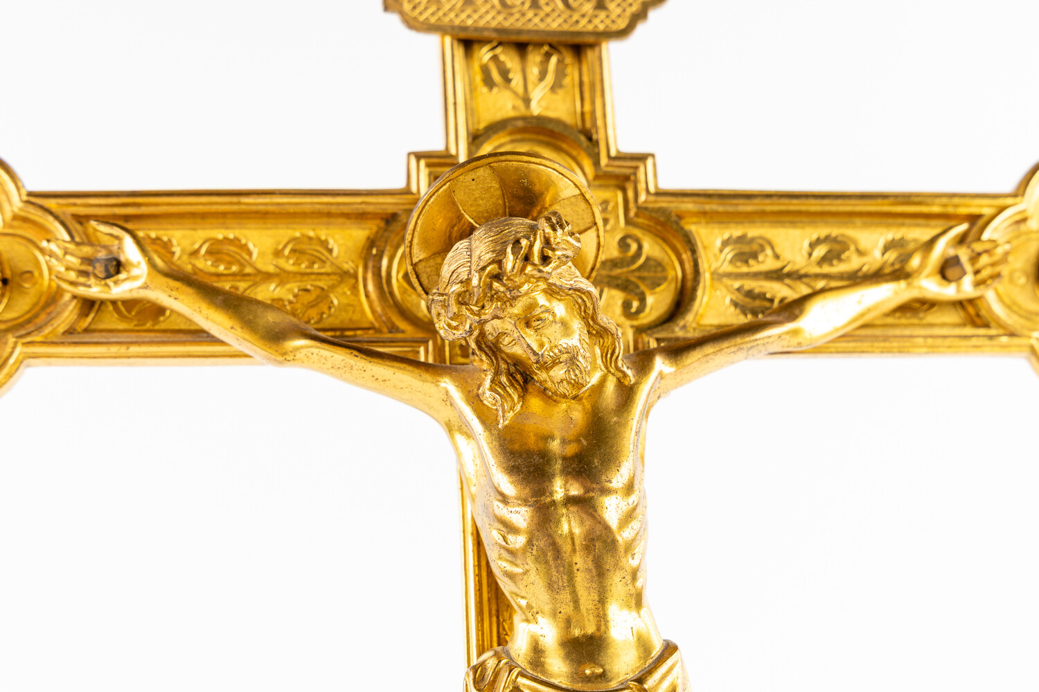 1 Gothic - Style Altar - Cross