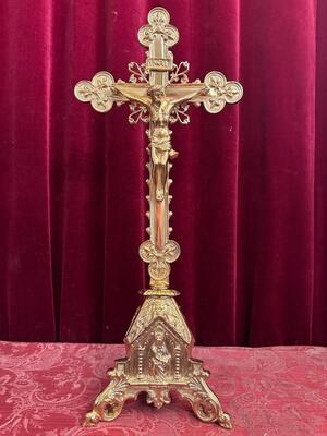 1 Gothic - Style Altar - Cross