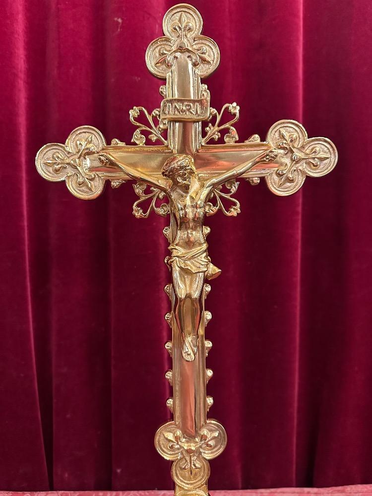 1 Gothic - Style Altar - Cross