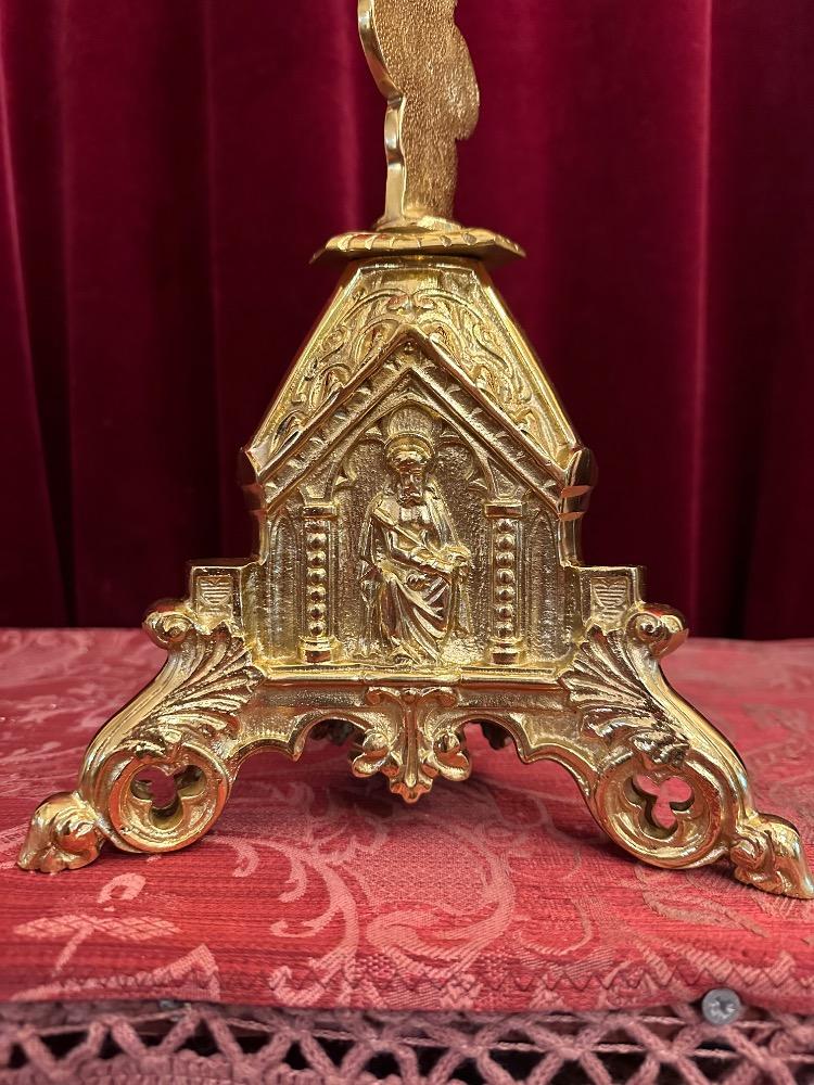 1 Gothic - Style Altar - Cross