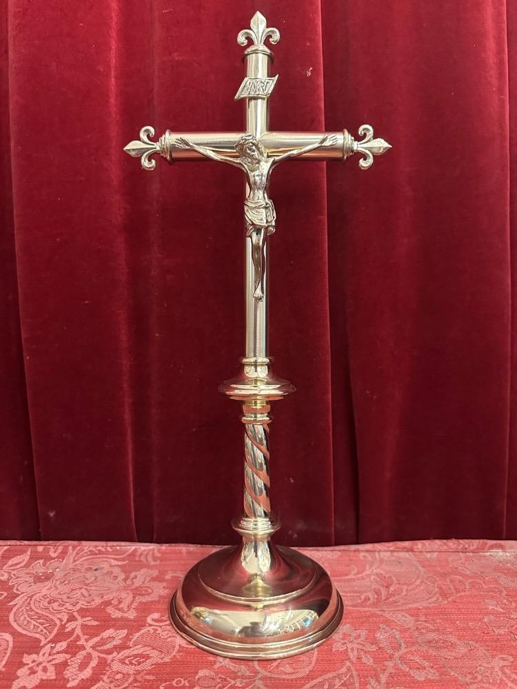 1 Gothic - Style Altar - Cross