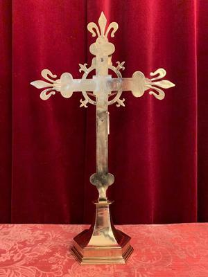 Altar - Cross style Gothic - Style en Brass / Polished / New Varnished, Belgium 19th century