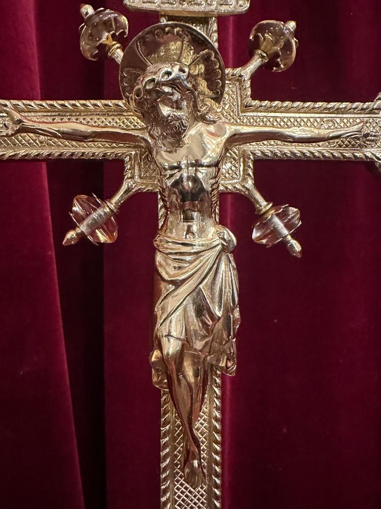 1 Gothic - Style Altar - Cross