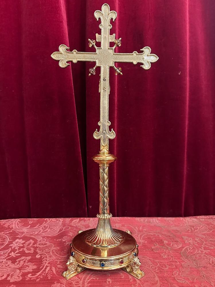 1 Gothic - Style Altar - Cross