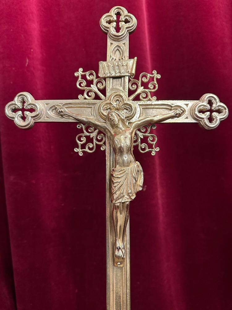 1 Gothic - Style Altar - Cross
