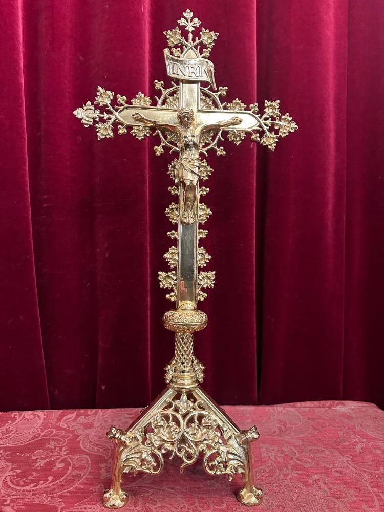 1 Gothic - Style Altar - Cross