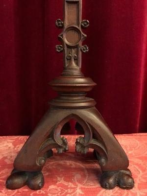 Altar - Cross style Gothic - style en walnut hand-carved wood, Belgium 19th century ( anno 1875 )