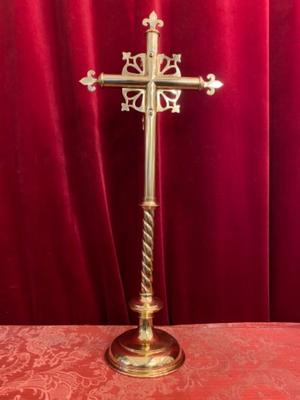 Altar - Cross style Gothic - style en Bronze / Polished and Varnished, BELGIUM 19 th century