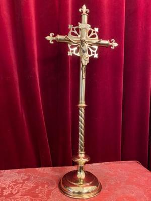 Altar - Cross style Gothic - style en Bronze / Polished and Varnished, BELGIUM 19 th century