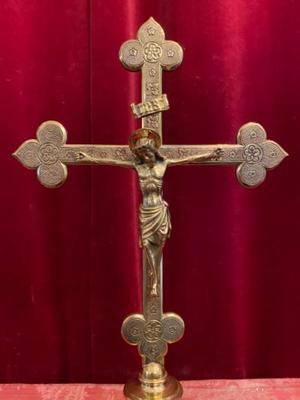 Altar - Cross style Gothic - style en Bronze Gilt, Belgium 19 th century ( Anno 1875 )