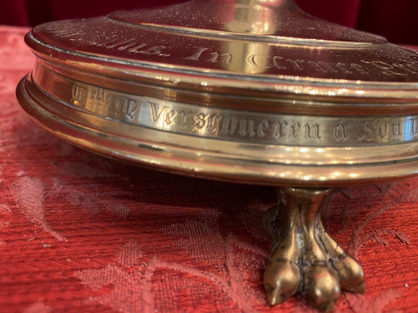 1 Gothic - style Altar - Cross