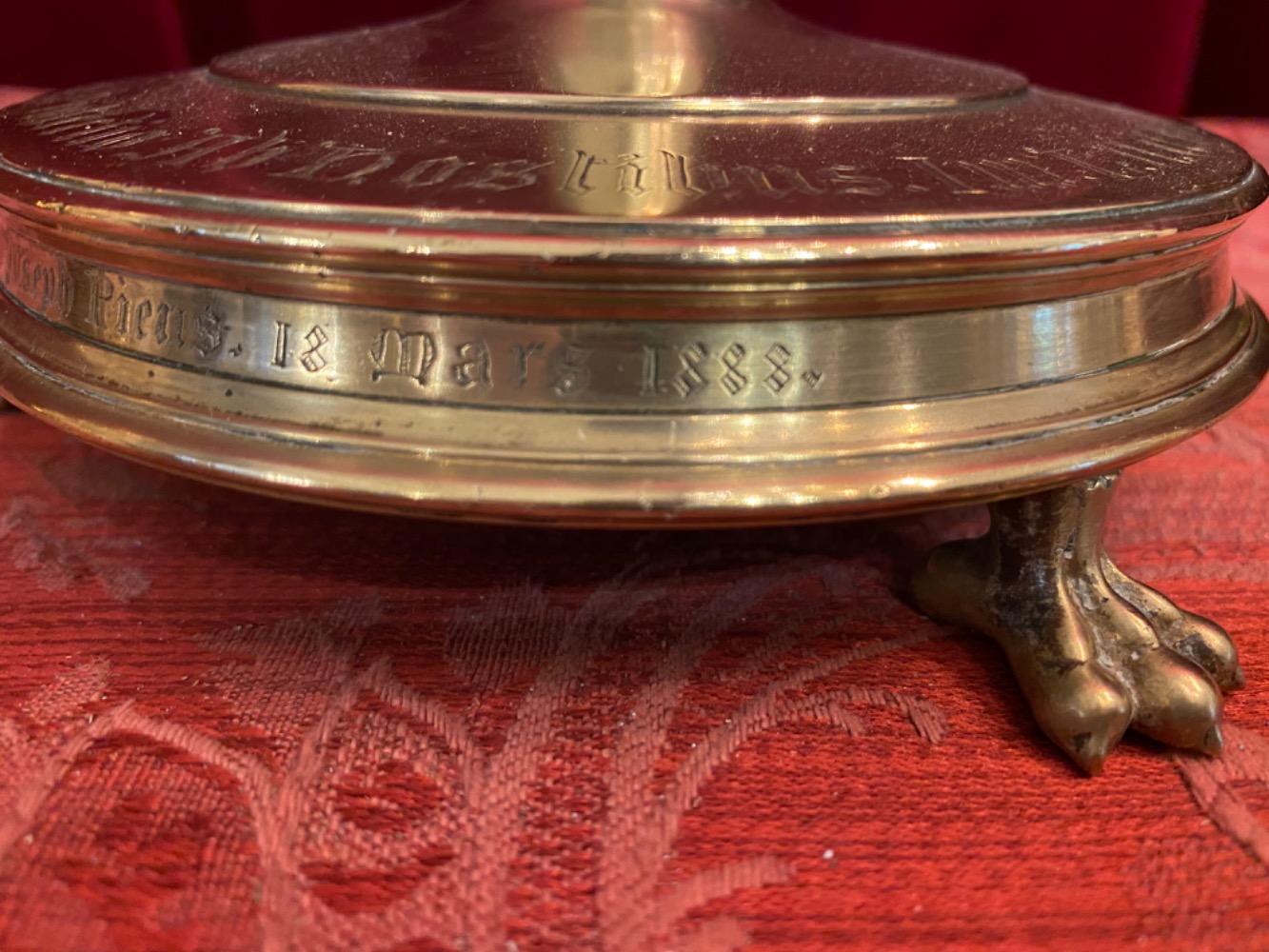 1 Gothic - style Altar - Cross