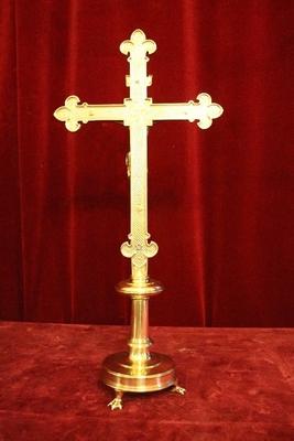 Altar - Cross style Gothic - style en Full Bronze / Polished and Varnished, France 19th century