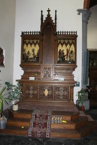 Altar Measures Without Steps. style Gothic - style en wood oak, 19th century