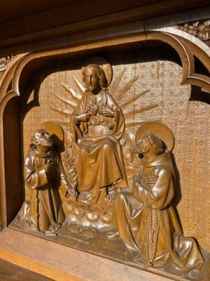 Altar / Mensa With Altar Stone style Gothic - Style en Oak wood, Izegem  - Belgium 19 th century ( Anno 1885 )