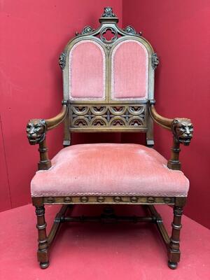 Altar - Seat style Gothic - Style en Walnut wood / Fabrics, Belgium  19 th century ( Anno 1885 )