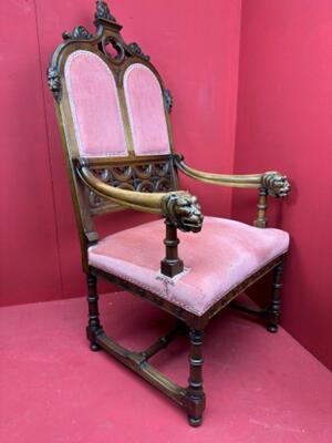 Altar - Seat style Gothic - Style en Walnut wood / Fabrics, Belgium  19 th century ( Anno 1885 )