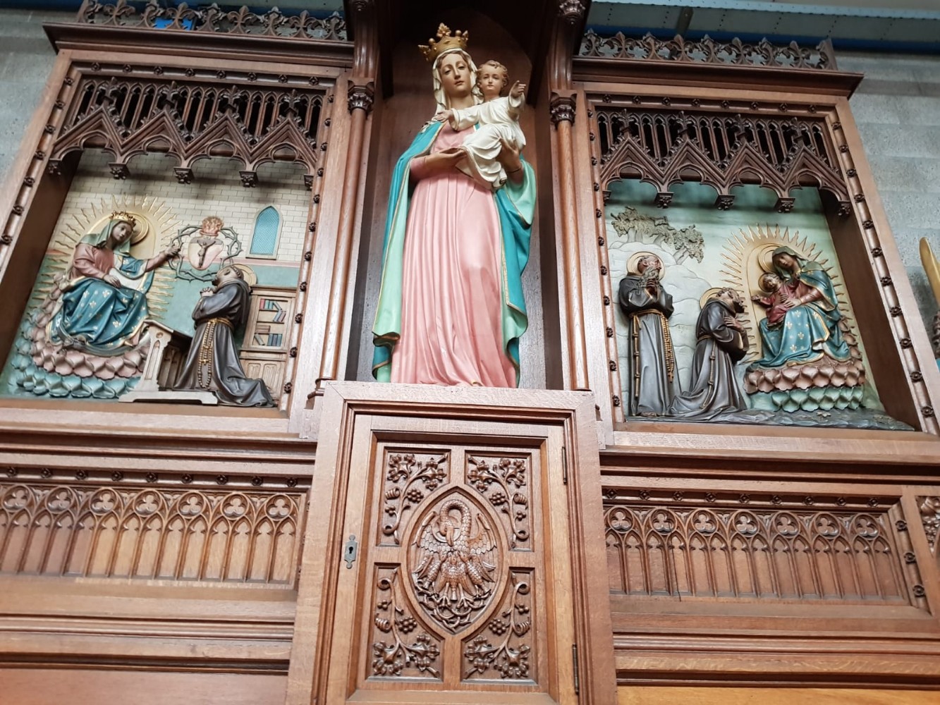 1 Gothic - style Altar Solid Oak Dimensions Without Steps.