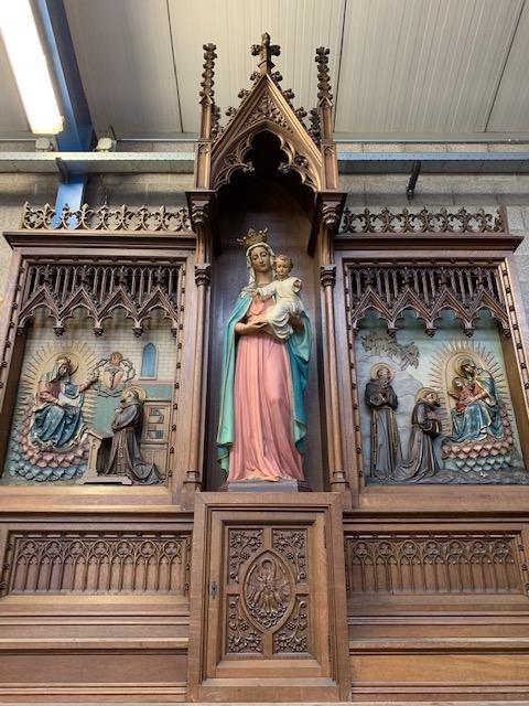 1 Gothic - style Altar Solid Oak Dimensions Without Steps.