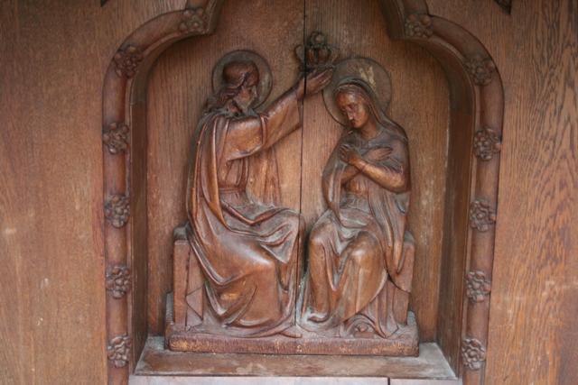 1 Gothic - style Altar + Upper-Part , Oak , Hand-Carved Reliefs , Bronze Tabernacle-Doors
