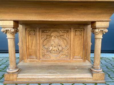 Altar With Original Altar Stone style Gothic - Style en Oak, Dutch 19th century ( anno 1875 )