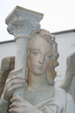1 Gothic - Style Angel