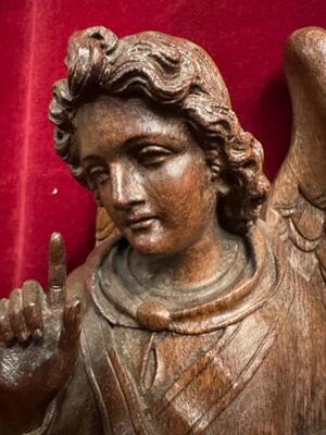 Annunciation Sculpture style Gothic - Style en Hand - Carved Wood Oak, Belgium  19 th century ( Anno 1875 )