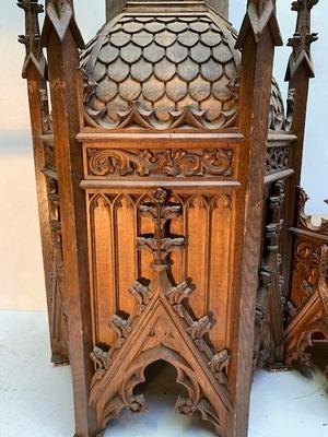 Architectural Element Eusebius Church Arnhem style Gothic - style en Oak wood, Netherlands 19th century ( anno 1875 )