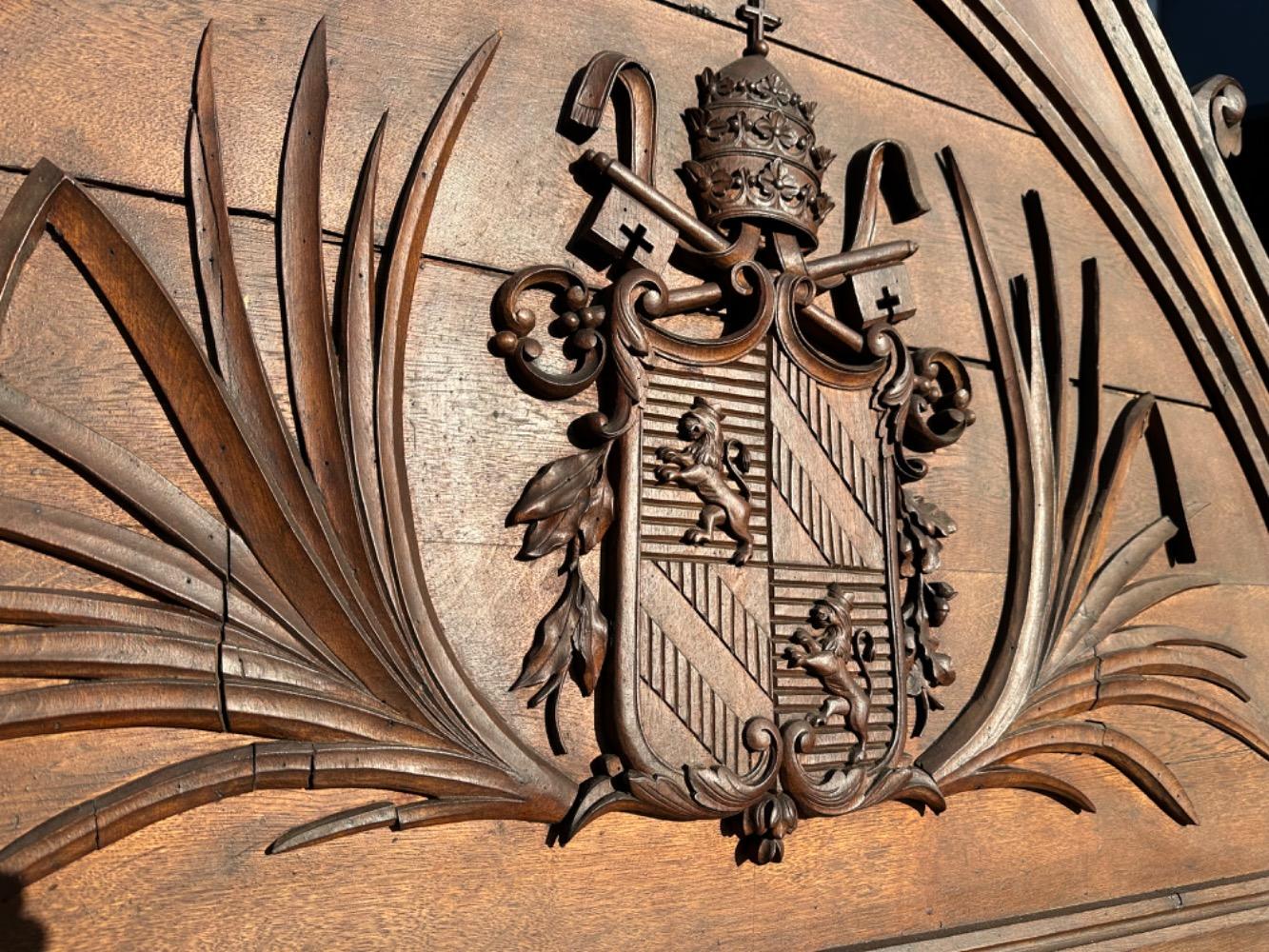 1 Gothic - Style Architectural Ornament