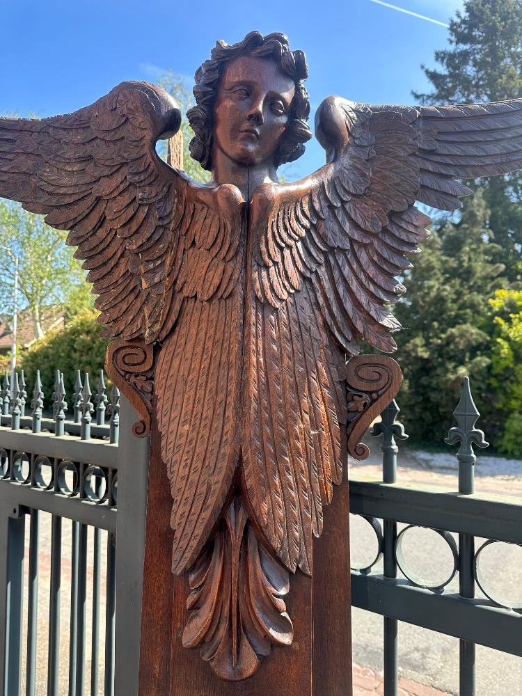 1 Gothic - Style Architectural Ornament