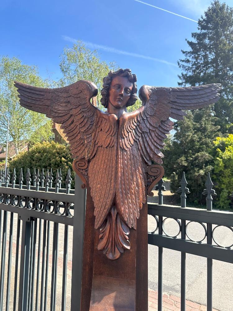 1 Gothic - Style Architectural Ornament