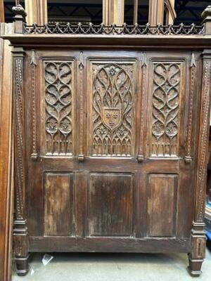 Bed style Gothic - Style en Oak wood, France 19 th century