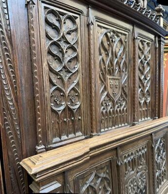 Bed style Gothic - Style en Oak wood, France 19 th century