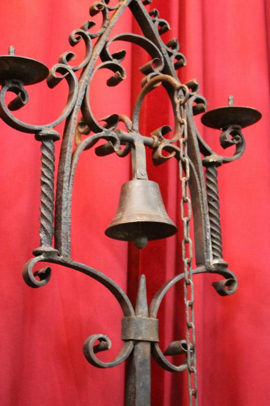 1 Gothic - Style Bell