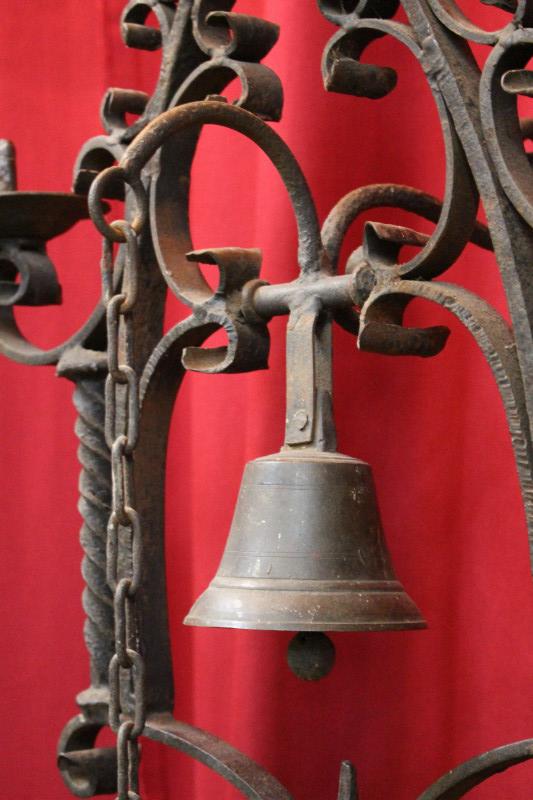 1 Gothic - Style Bell