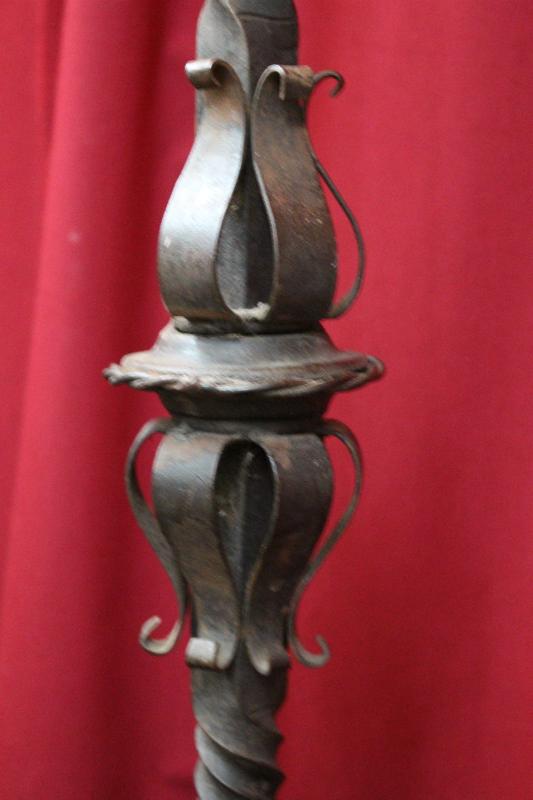 1 Gothic - Style Bell