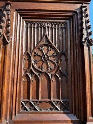 Bench  style Gothic - Style en Oak wood, Belgium  19 th century
