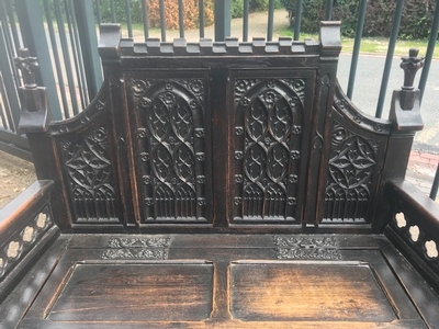 Bench style Gothic - style en Oak wood, Belgium 19th century