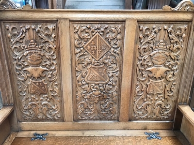 Bench  style Gothic - style en Oak wood, Dutch 19th century ( anno 1890 )