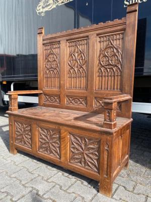 Bench  style Gothic - style en Oak wood, Belgium  19 th century