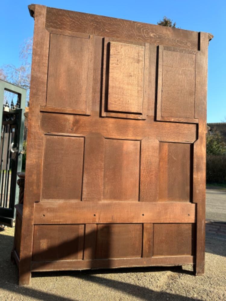 1 Gothic - Style Bench